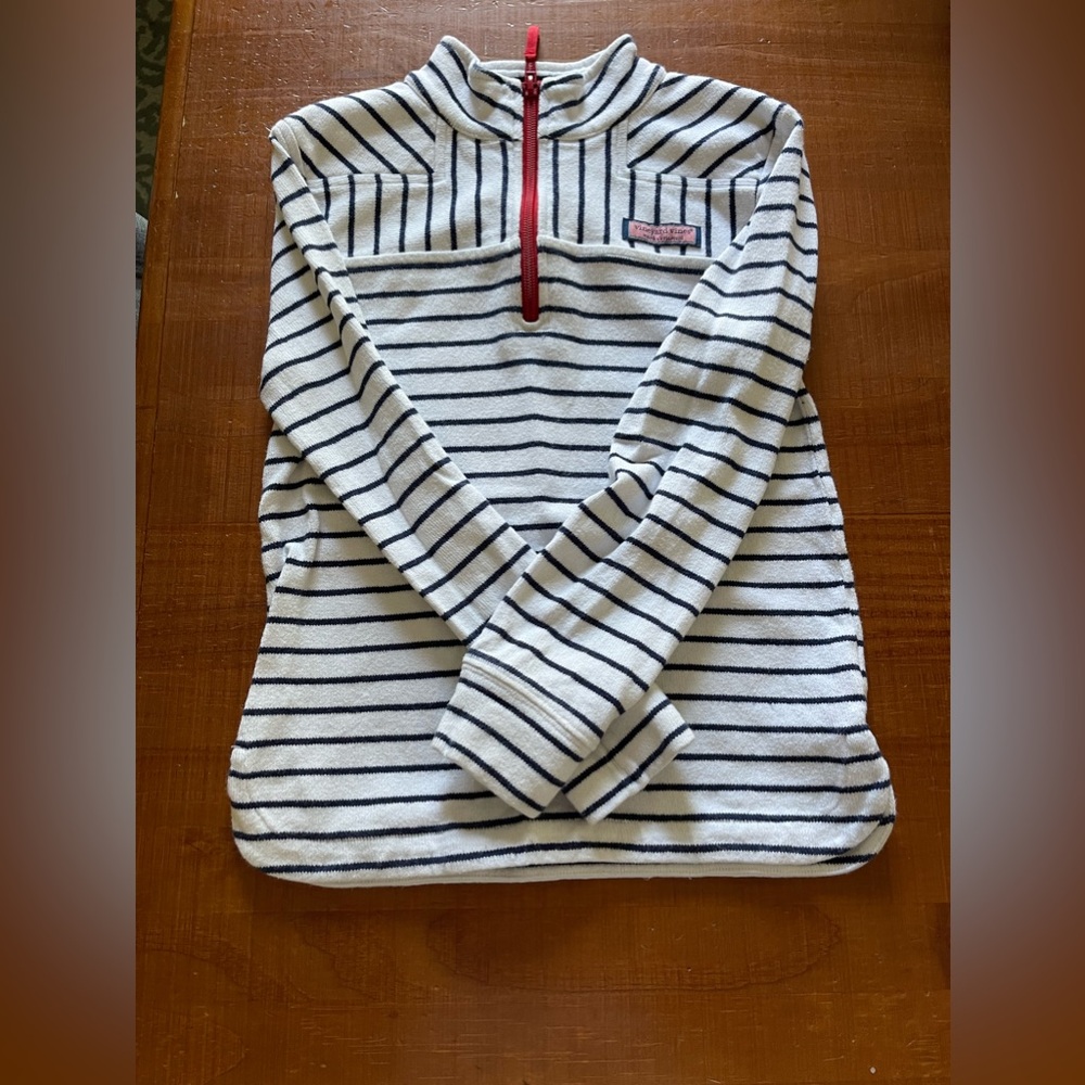 Vineyard Vines quarter zip pull over